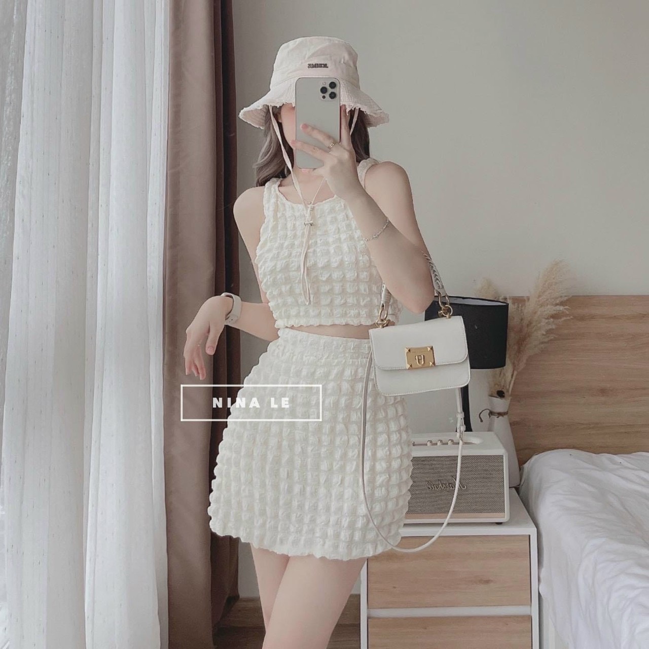 Set Áo Croptop Và Chân Váy Có Lót