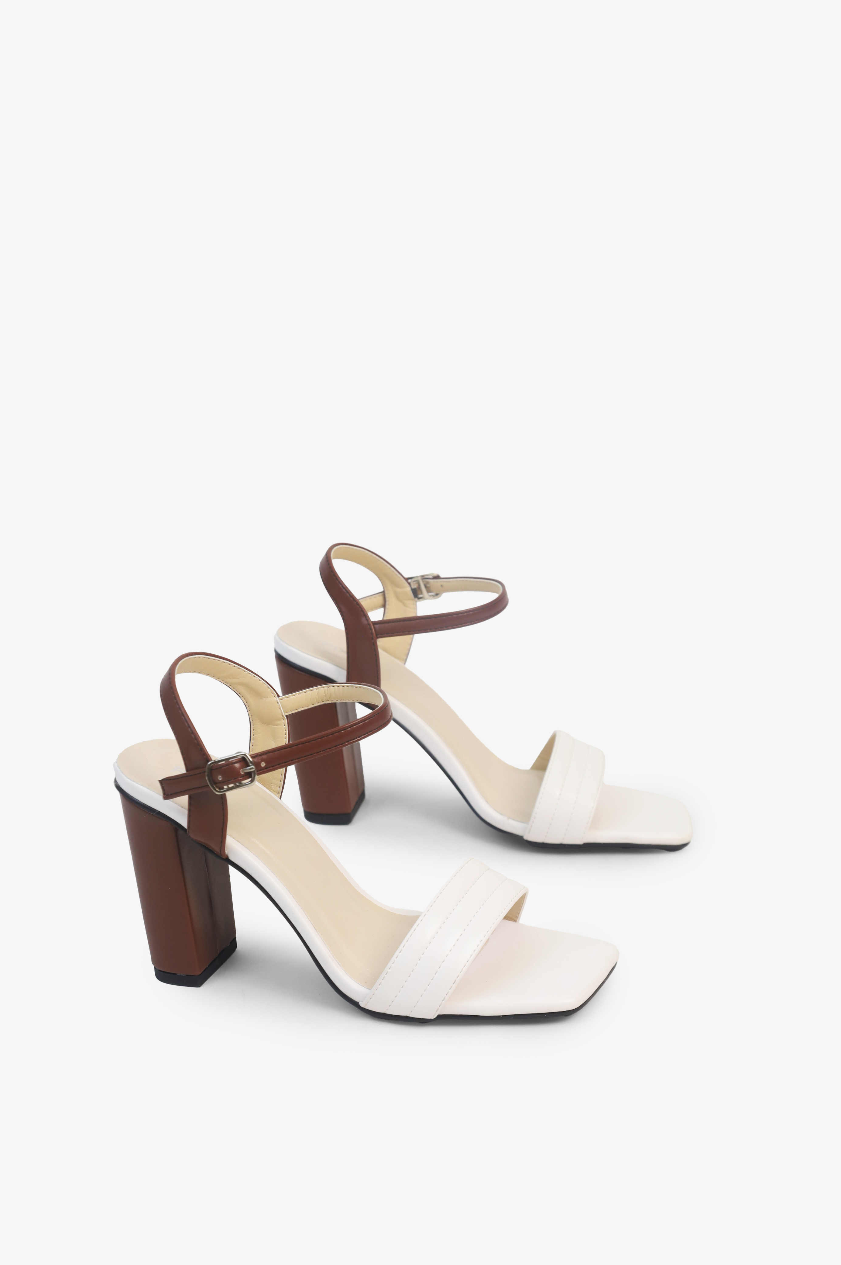 Giày Sandal Cao Gót 7cm Quai Chần Chỉ Pixie X913