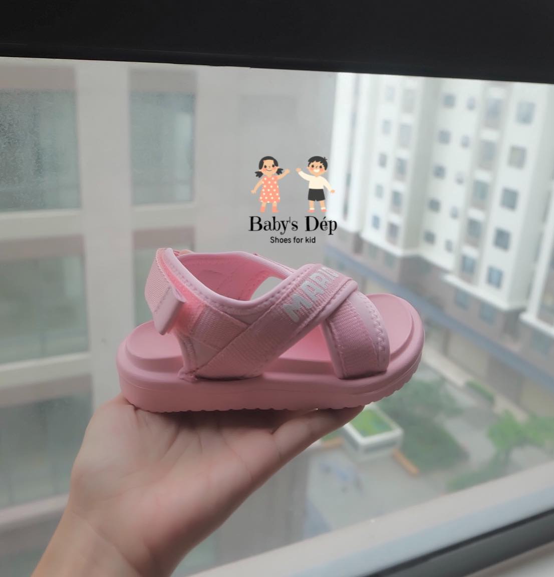 [Nhập RS0822 giảm 30k cho đơn 99k]Sandal Mario Style Hàn Quốc cho bé
