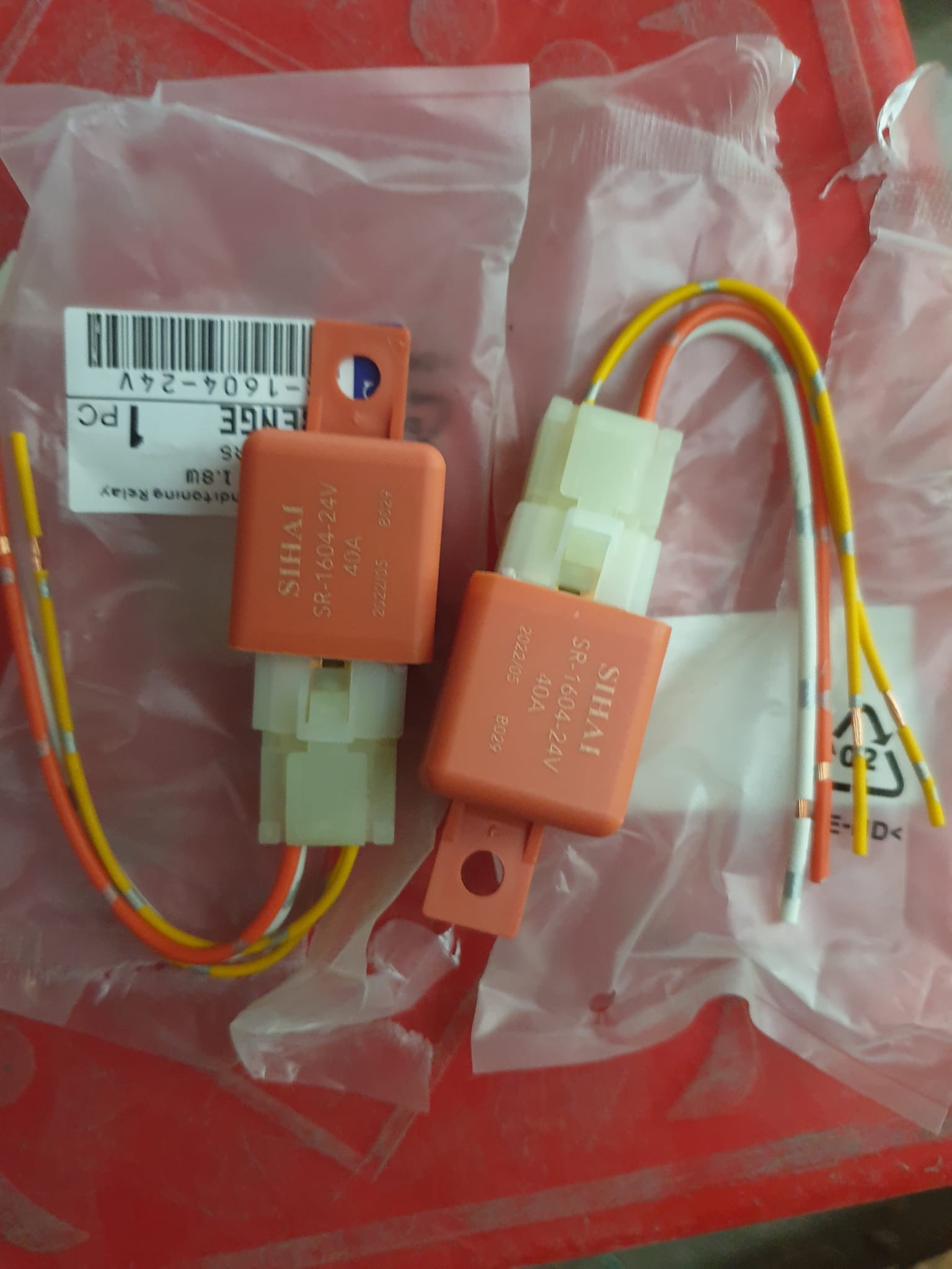 Rơ le điện 4 chân sihai 12v. 24v giá 1 cái