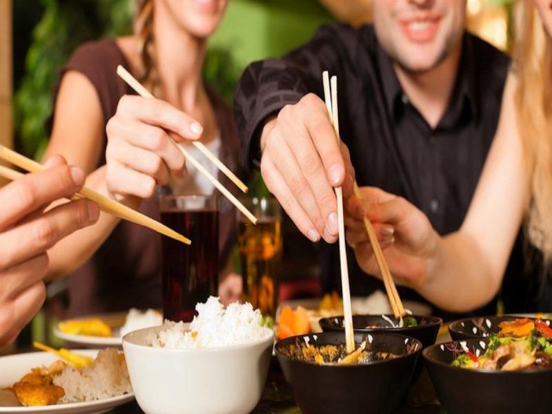 Set 100 đôi đũa dùng một lần
