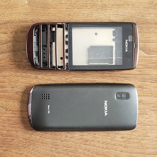Vỏ Nokia N300 có sườn - không phím