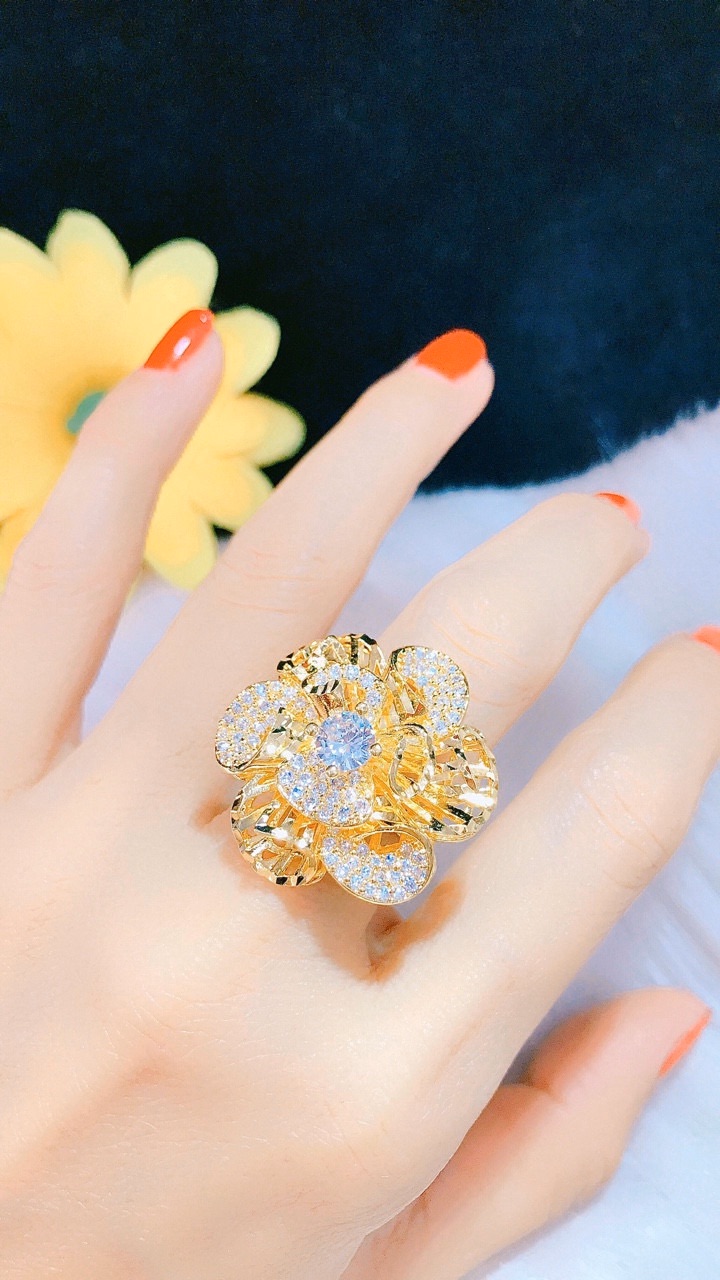 Nhẫn nữ kiểu hoa mạ vàng 18k cực đẹp