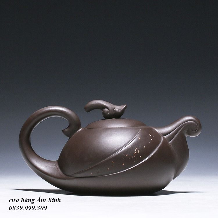 Ấm Tử Sa Nghi Hưng190 ml (Hắc Nê)