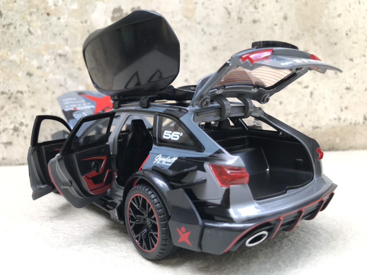 Mô hình xe AUDI RS6 Sport 1:24