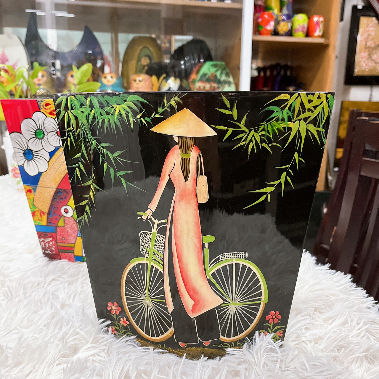 Bình hoa dẹp sơn mài cao cấp Thanh Bình Lê