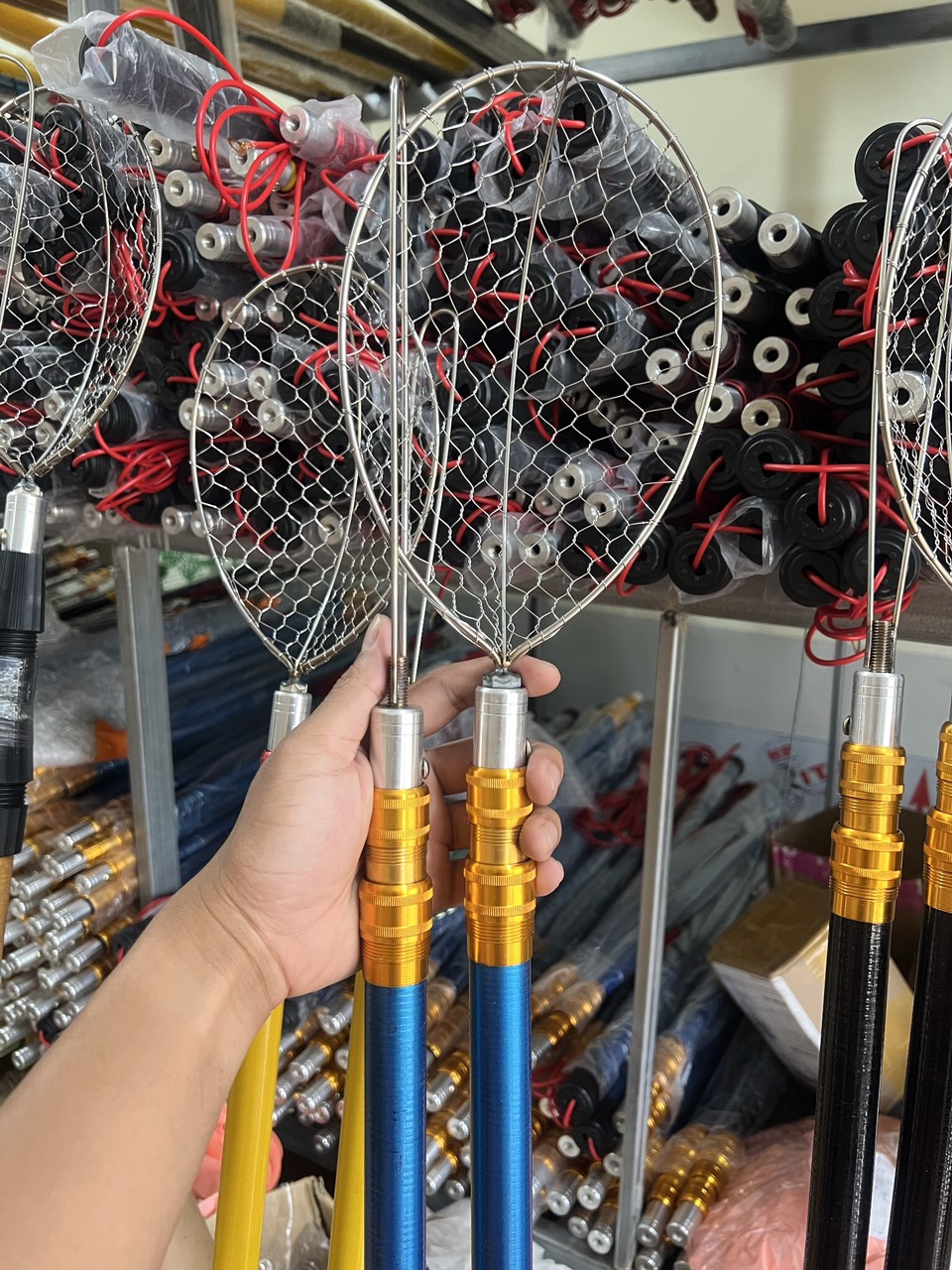 CẶP CẦN VỢT XANH 2,4M TỐT