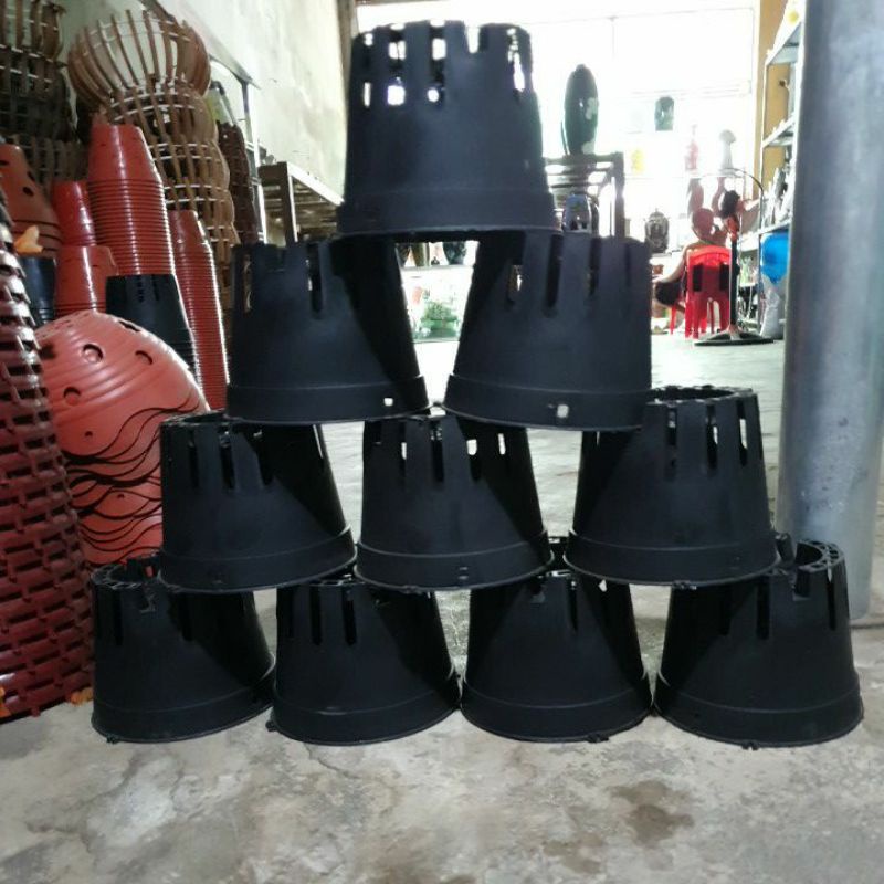 Combo 10 chậu nhựa đen f16 trồng lan ,cây cảnh, chậu trồng lan ,giỏ treo phong lan