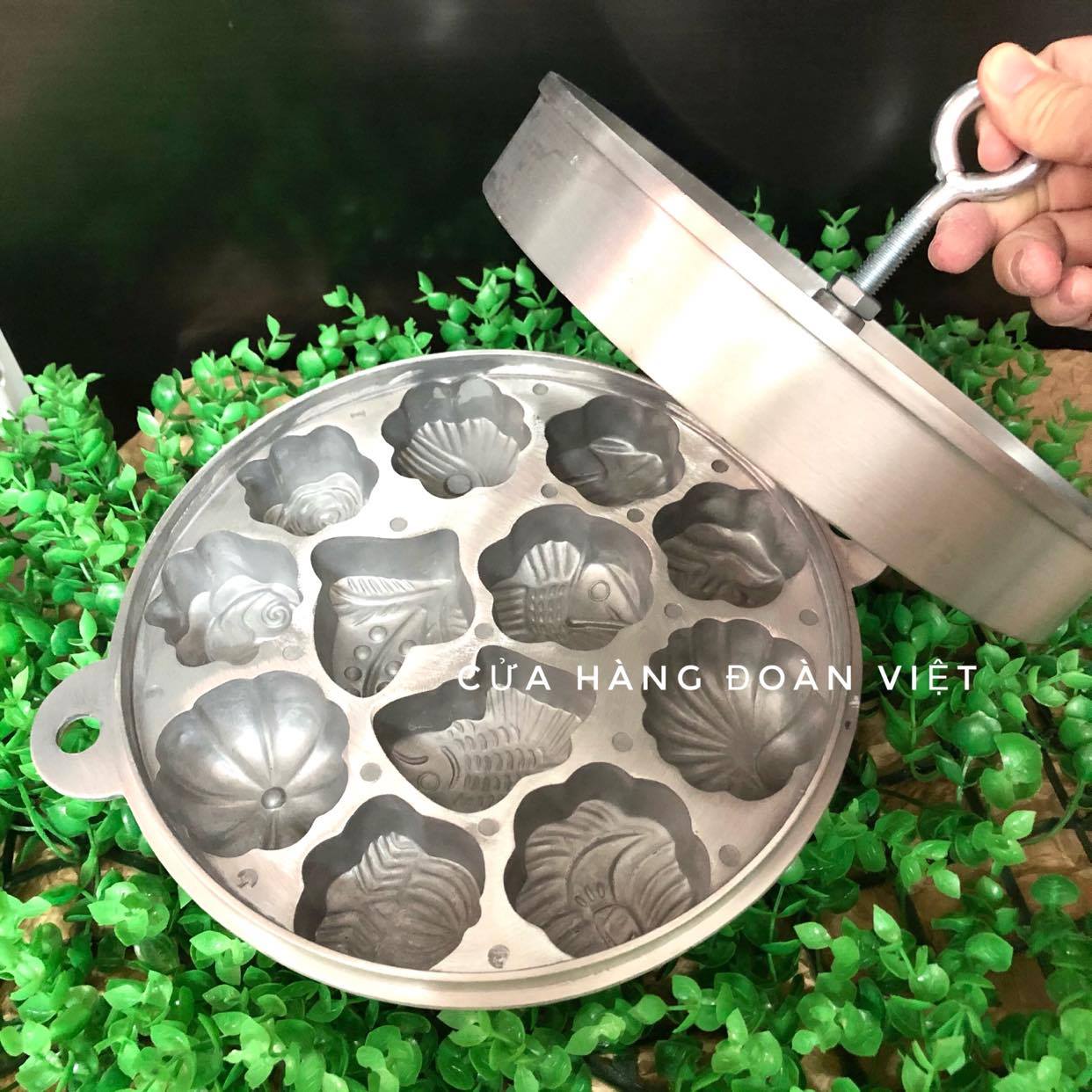 Khuôn bánh bông lan, bánh thuẩn - hợp kim gang nhôm dày cao cấp loại 12 bánh - khuôn lớn loại 1, nặng 1800g. khuôn đúc nguyên khối