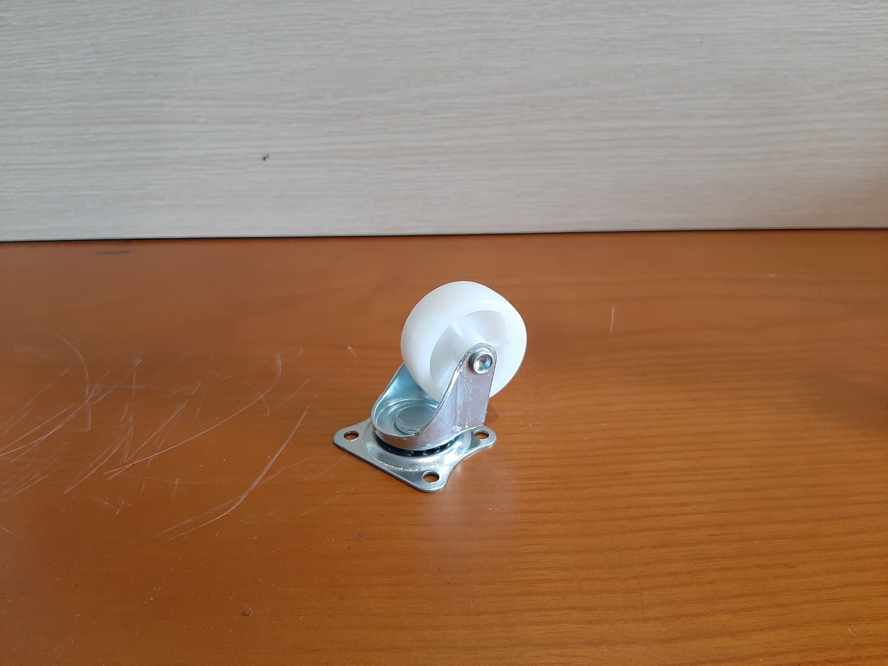 Bánh xe đẩy nhựa ( ĐK 40mm)