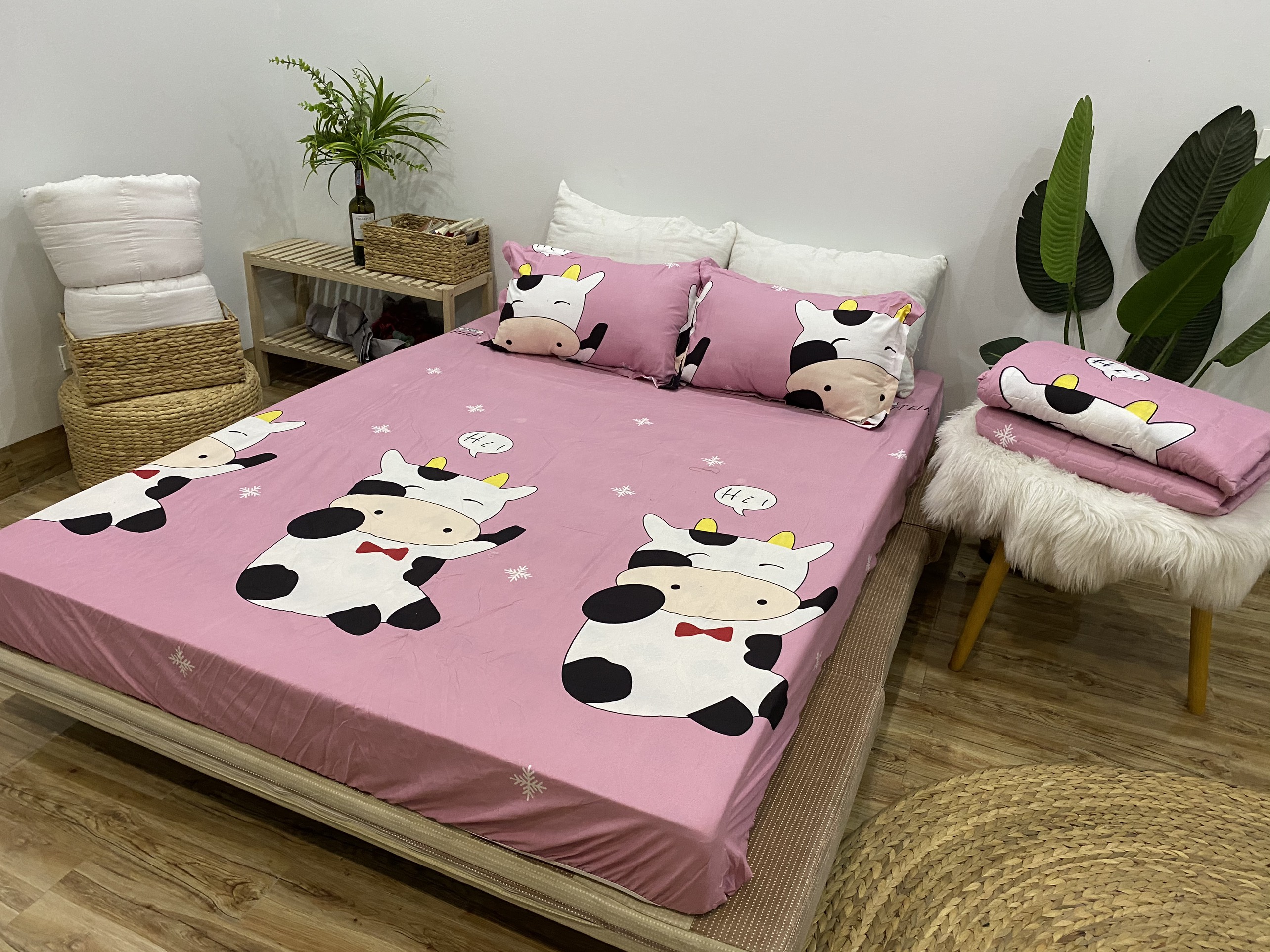 Set Ga Gối Mẫu Bò Sữa Hồng CHM29