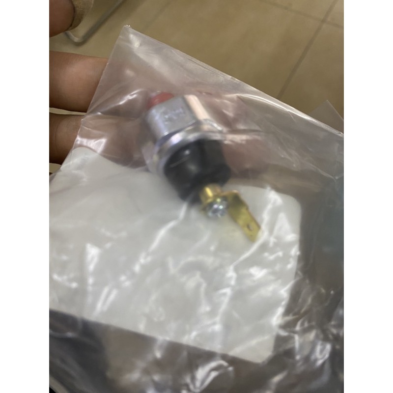 Công tắc áp suất dầu Matiz,Spark Gm:96408134