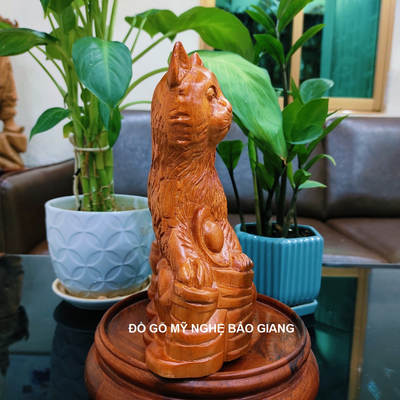 Tượng con mèo bằng gỗ hương (cao 22 ngang 20 sâu 10 cm)