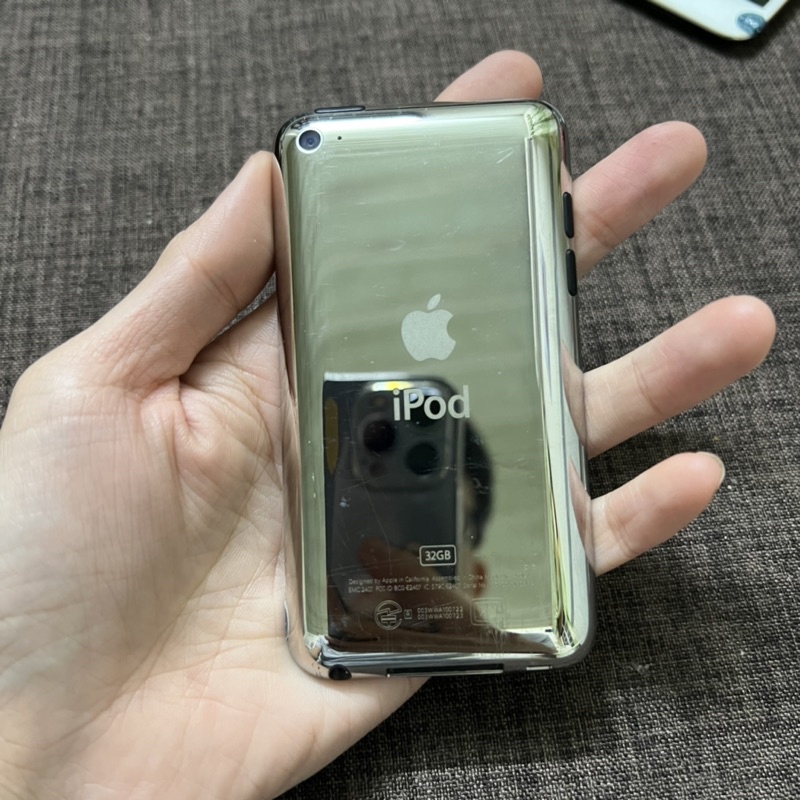 Máy nghe nhạc Touch 4 - Đã qua sử dụng