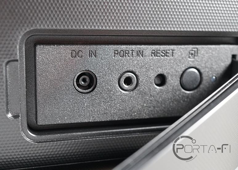 Loa di động bluetooth LG XBOOM Go PK7