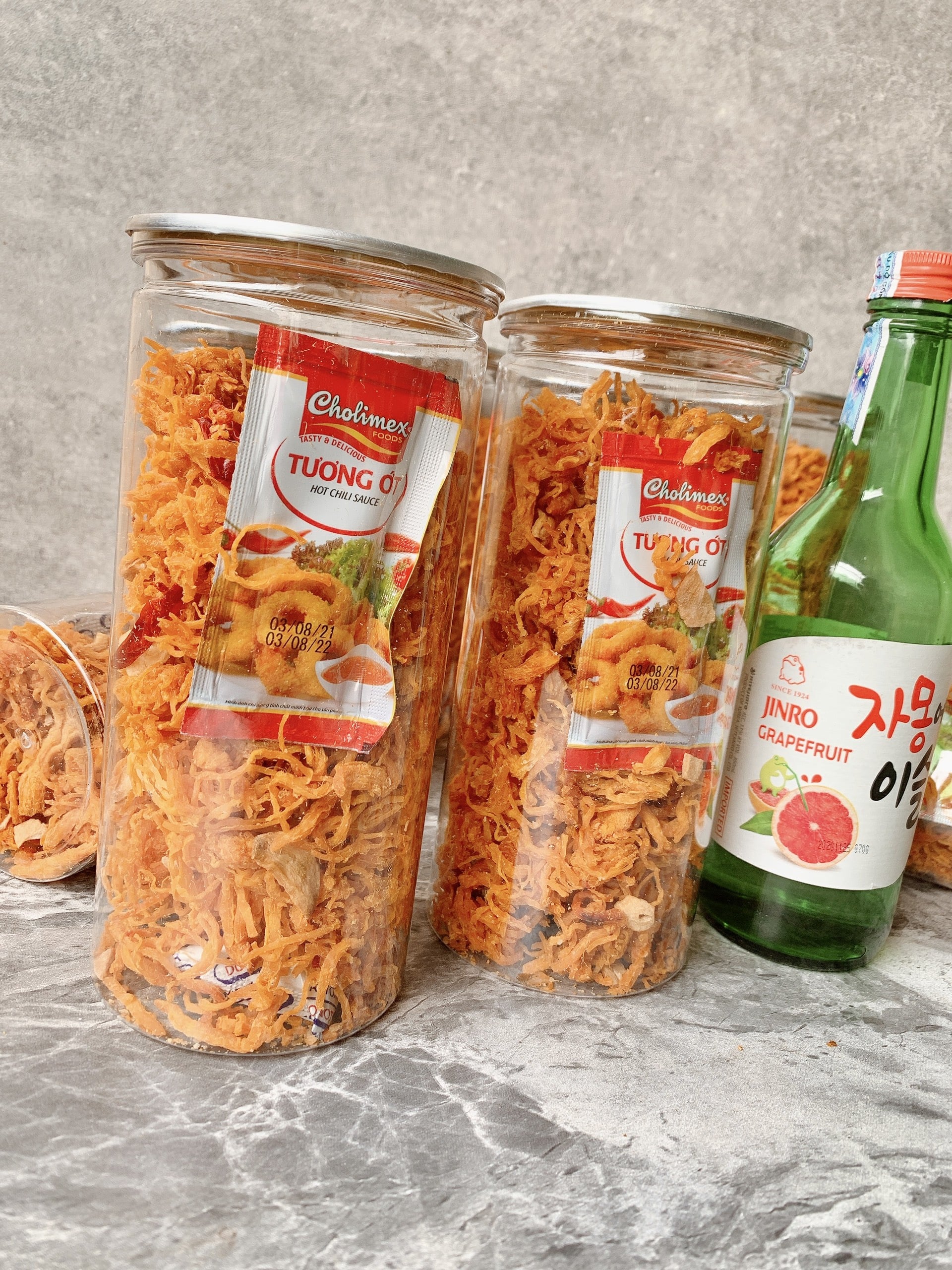 Khô gà lá chanh hũ 500g