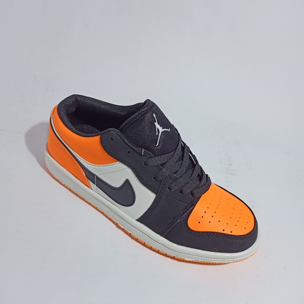 GIÀY JORDAN1 CỔ THẤP HOT HIT 2021