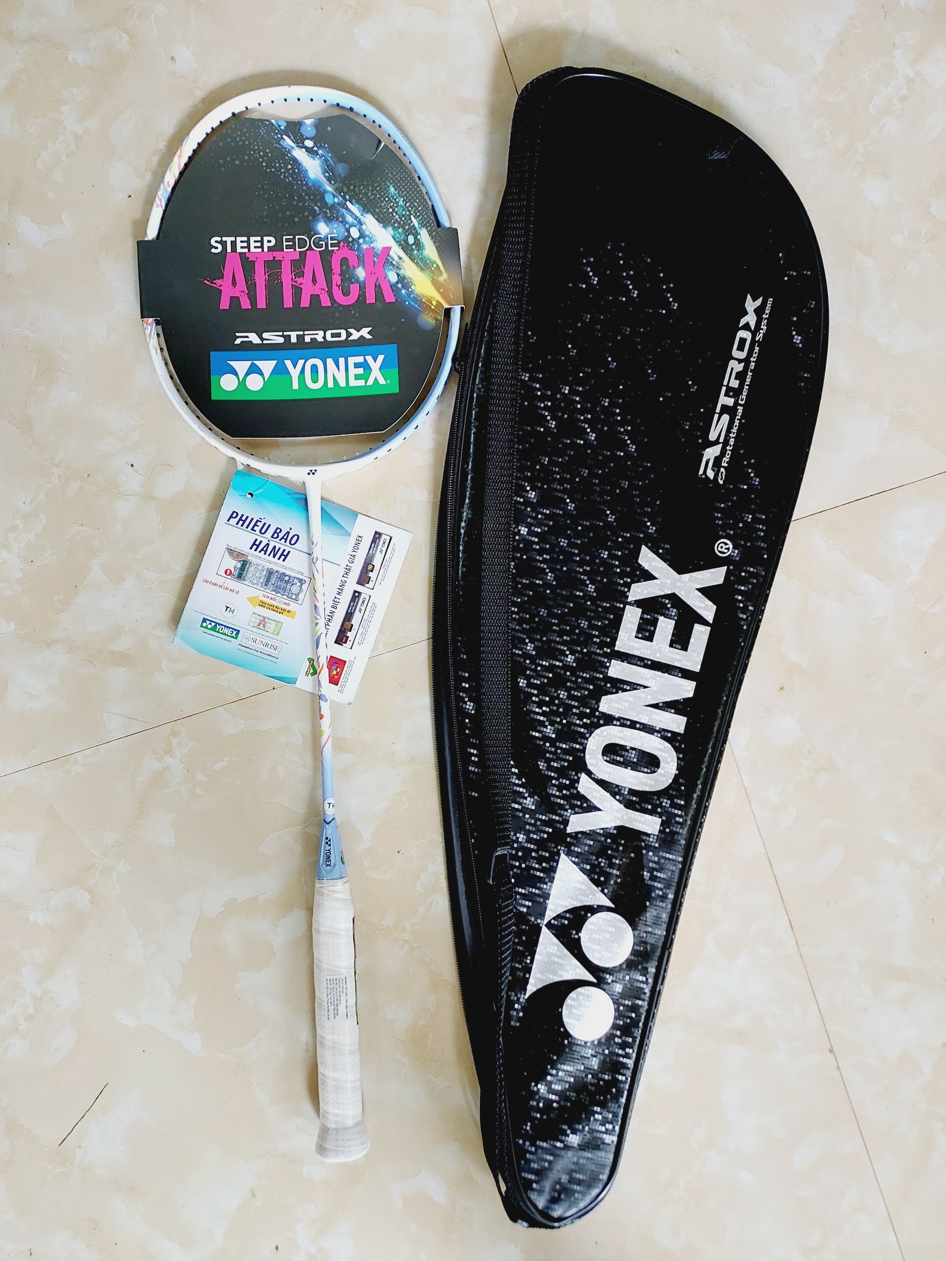 Vợt cầu lông Yonex Astrox 70 (chính hãng)