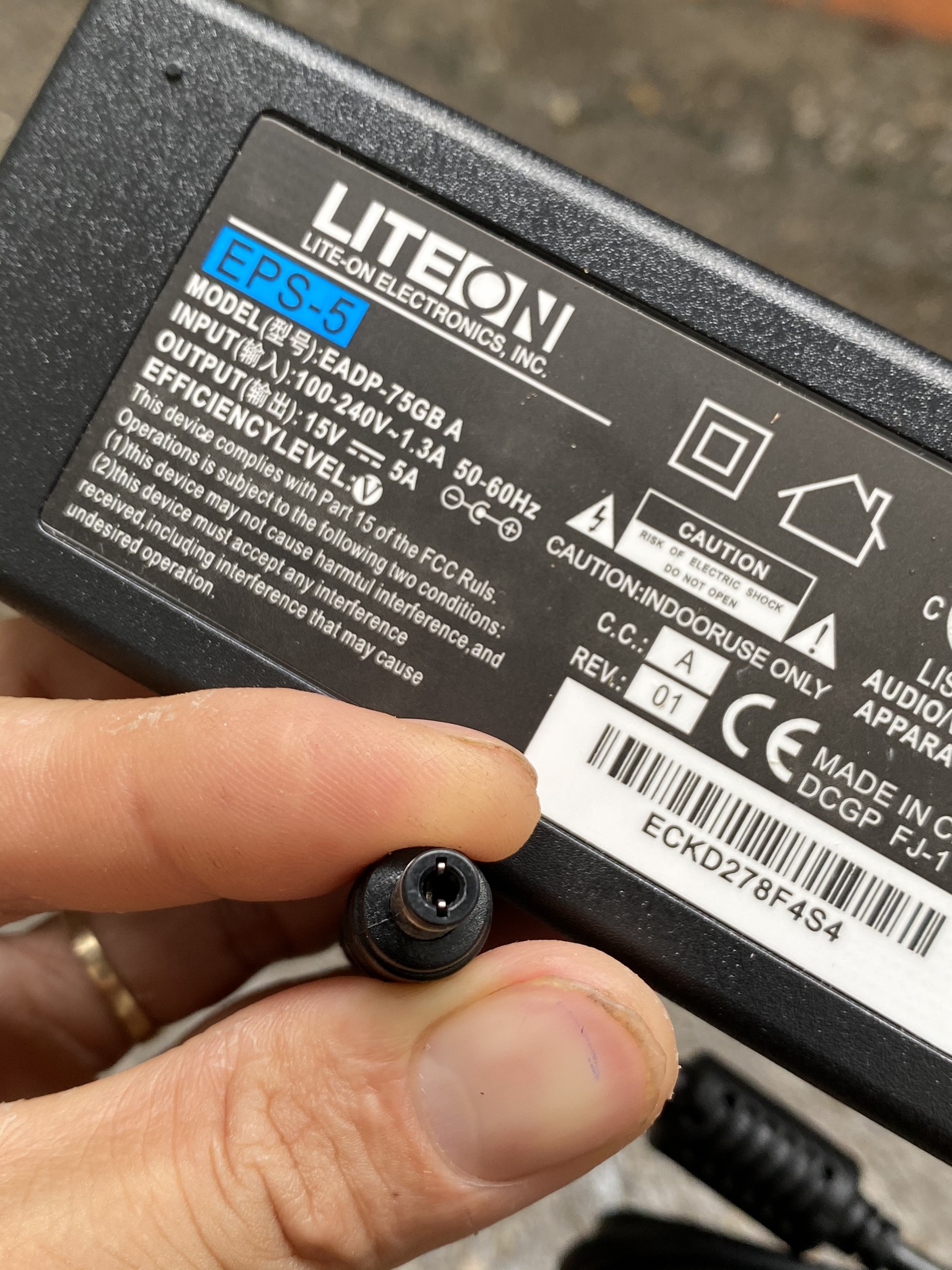 Dây sạc loa kéo DC 15V-5A cao cấp