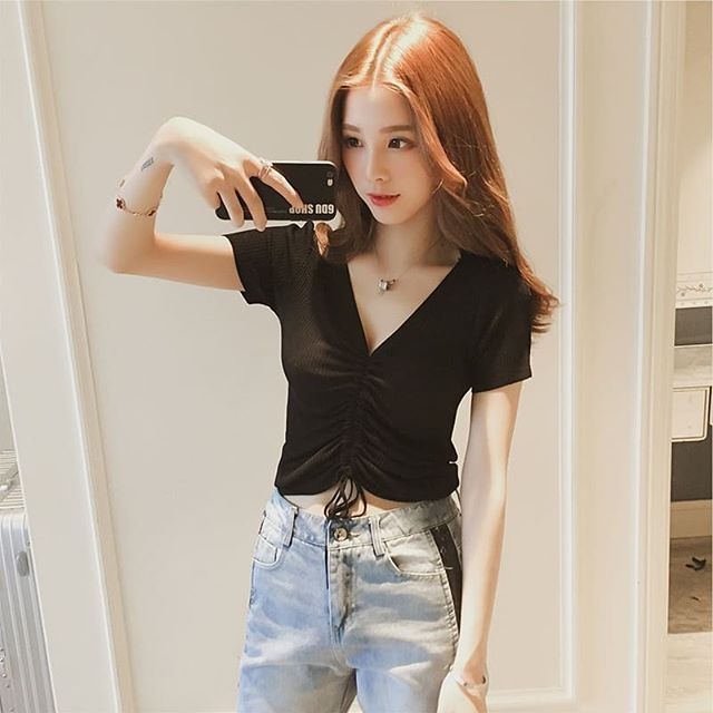 Áo croptop tay ngắn rút dây