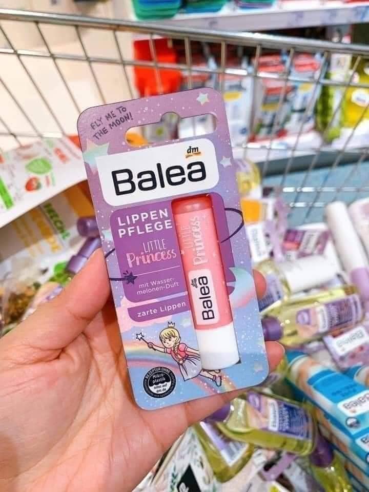Son dưỡng môi trẻ em balea màu son ngâu nhiên