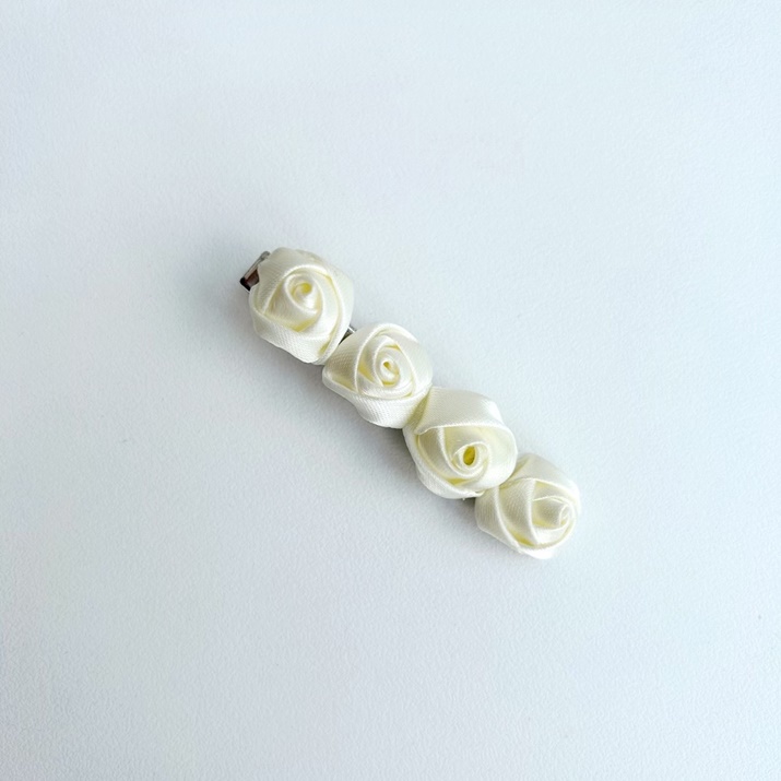 Kẹp tóc mái hoa hồng chất lụa Modleaf Mini rose pin Hàn Quốc ạ