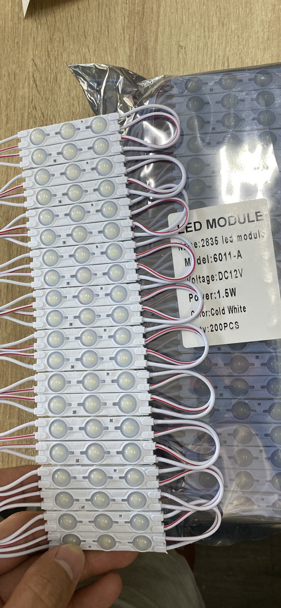 LED hắt 3 bóng 6011 ( 1 vĩ 20 thanh 3 bóng)