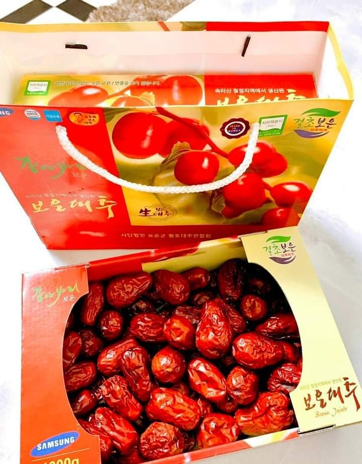 Táo đỏ sấy khô Hàn Quốc hộp 1KG, táo đỏ trái to thơm ngon