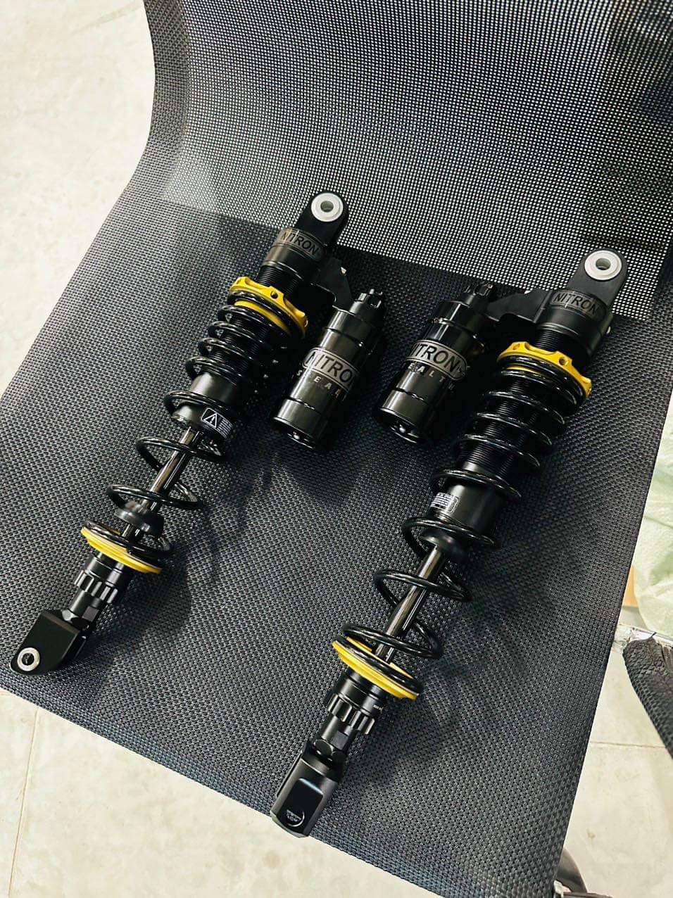 Phuộc kiểu nitron cho honda vario/vision/click 330mm