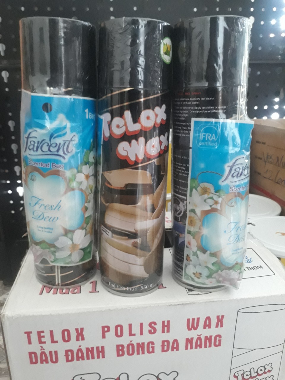 Chai xịt bóng Telox Wax 550ml
