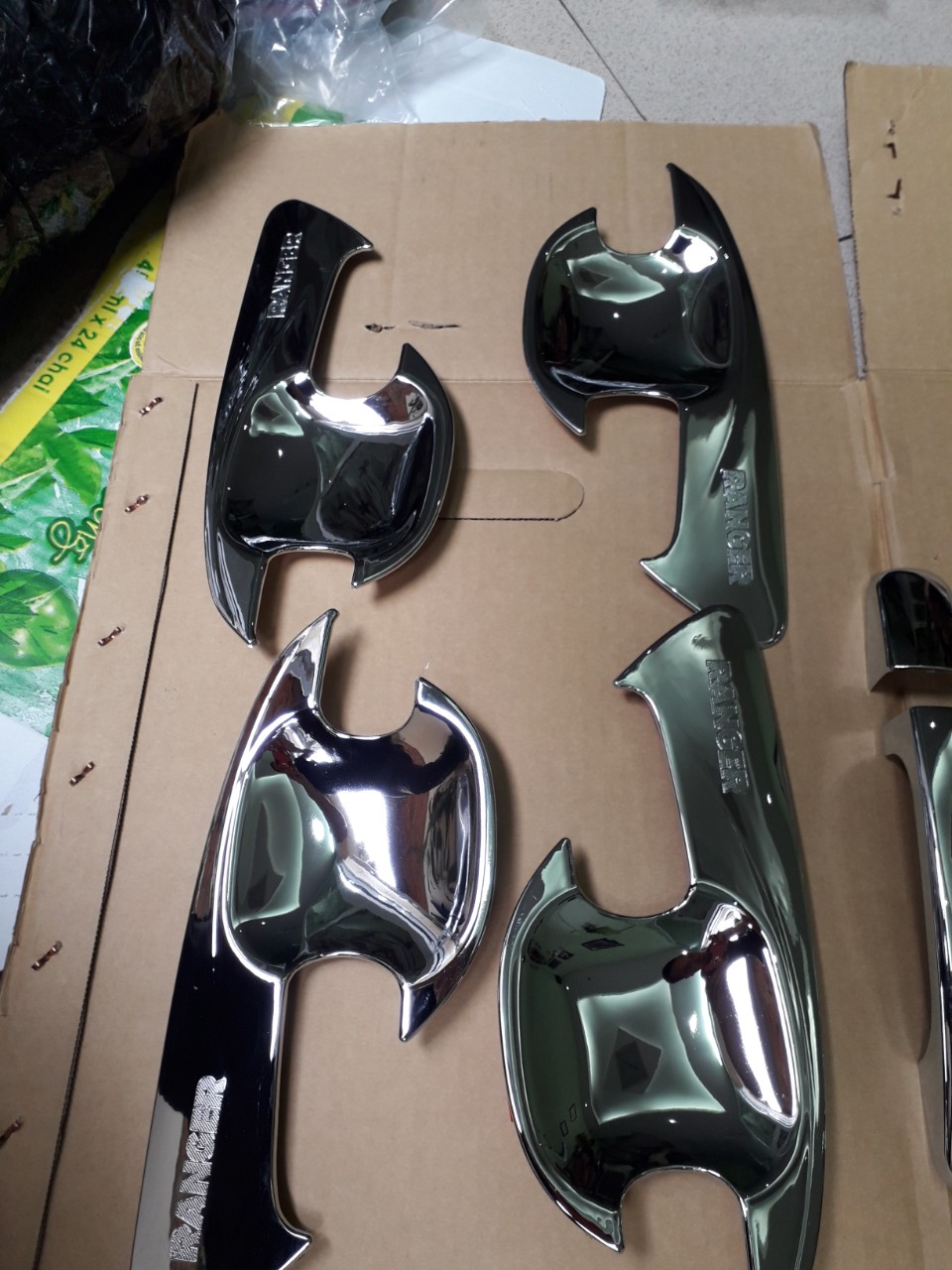 Bộ ốp tay nắm + hõm cửa mạ crom xe ford ranger form 2013-2021