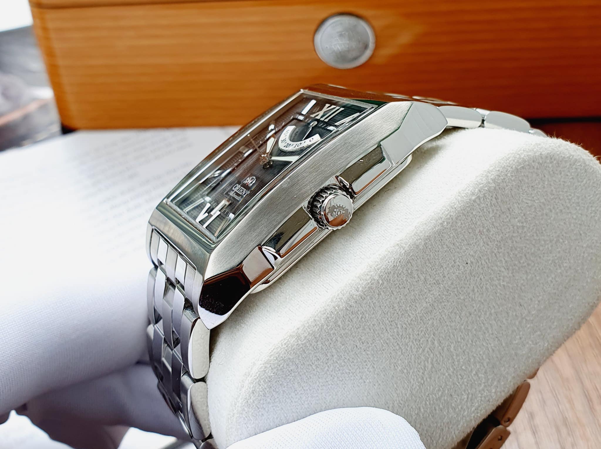 Đồng hồ nam mặt vuông Orient Automatic CFDAF002B - Cực độc đáo và lạ mắt