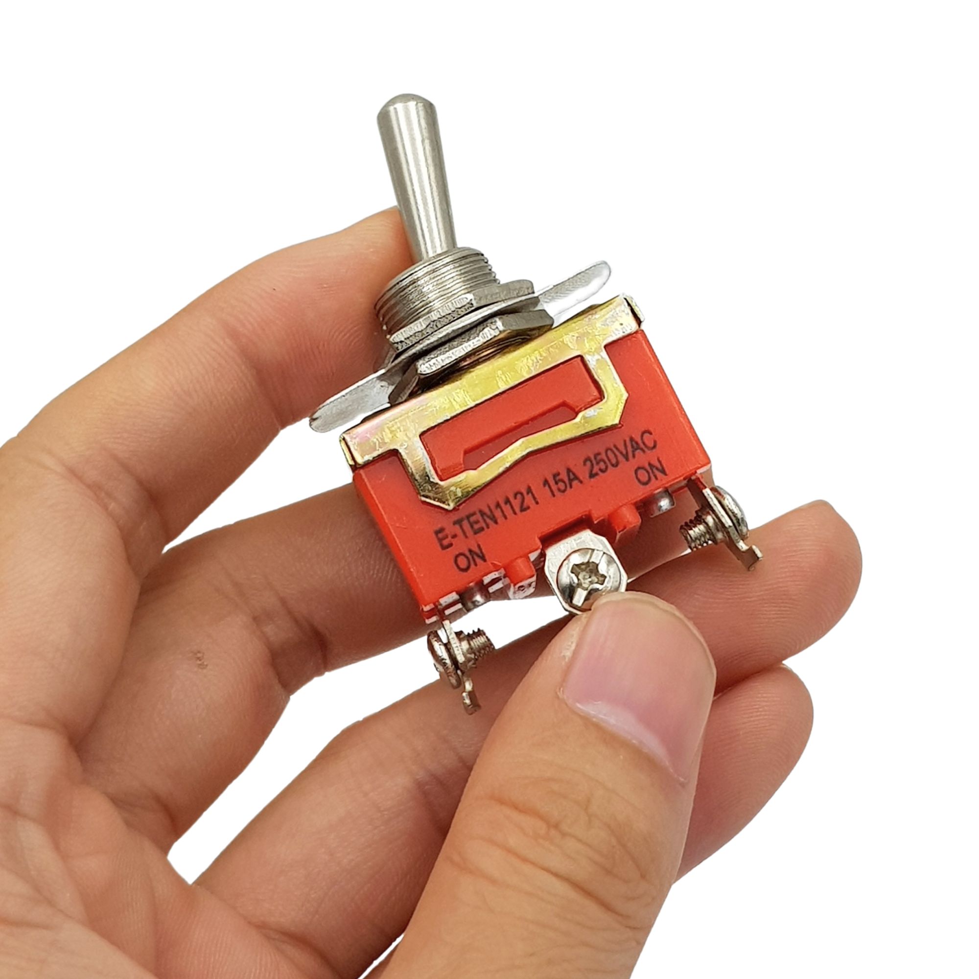 Công tắc gạt 3 chân 15A (2 trạng thái)