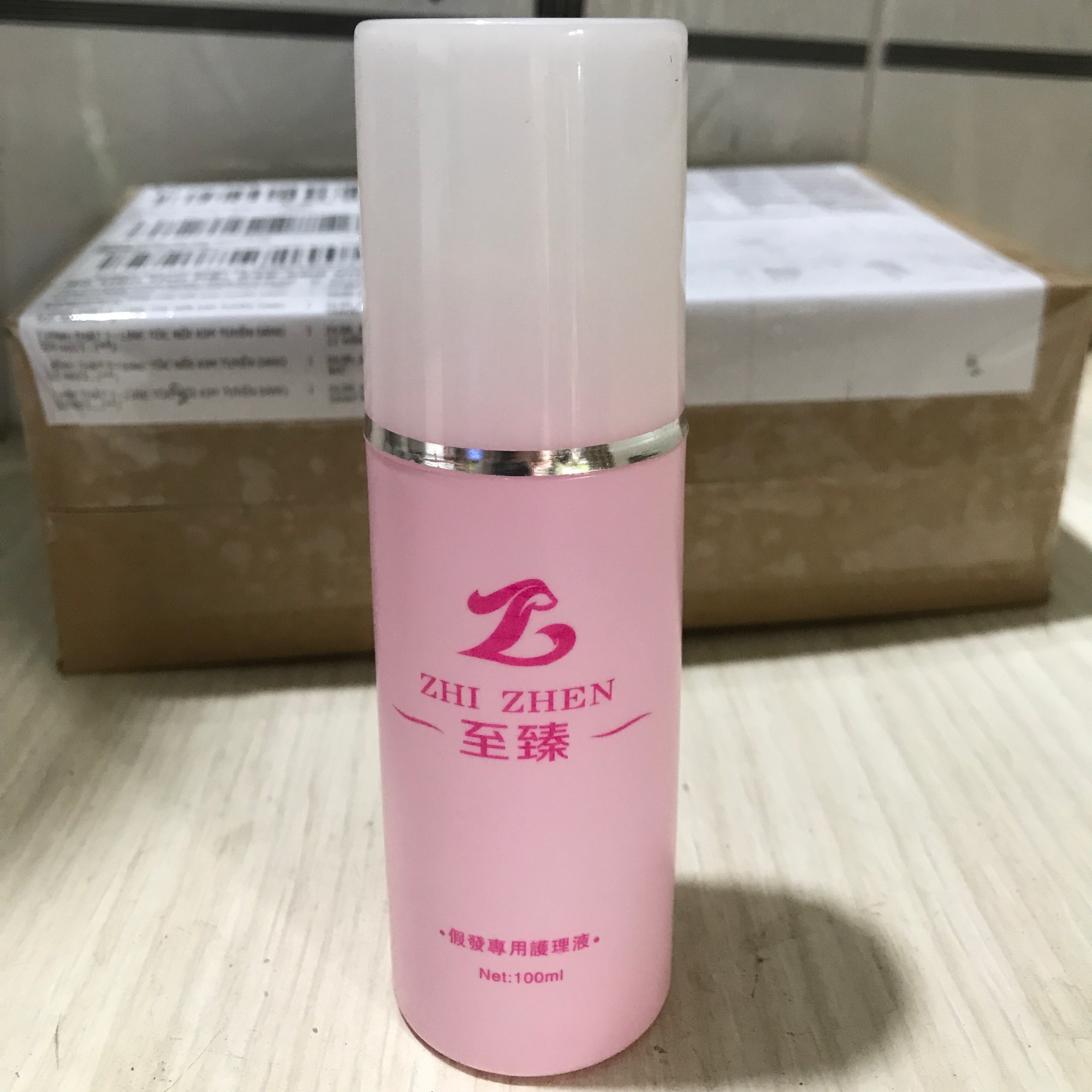 Chai xịt dưỡng tóc giả 100ml hình thật