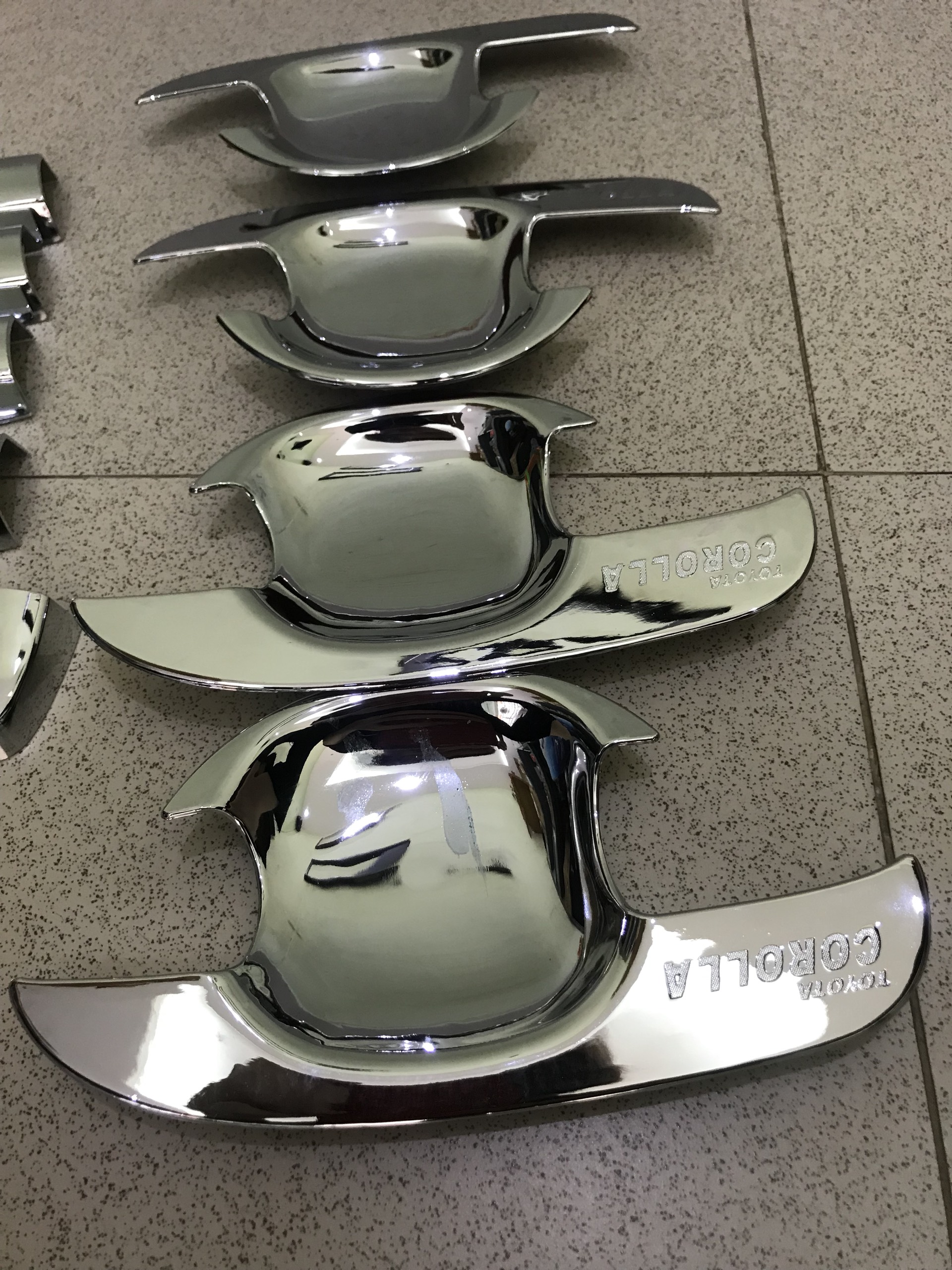 Bộ 4 Ốp tay cửa + 4 ốp hõm cửa mạ Crom xe Toyota Altis đời 2001-2013