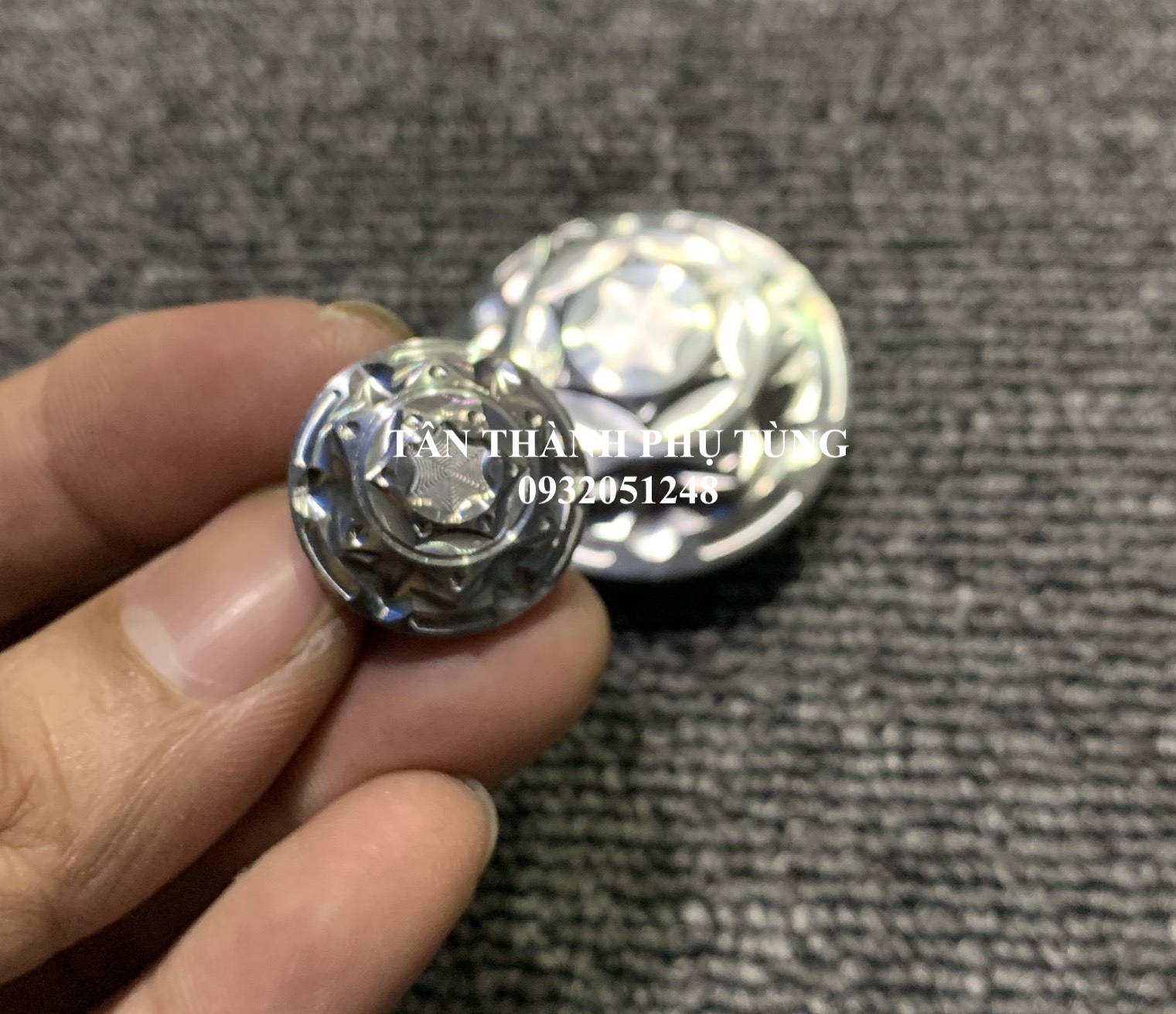 Ốc mâm lửa Salaya kiểu bông mẫu mới cho dòng YAMAHA