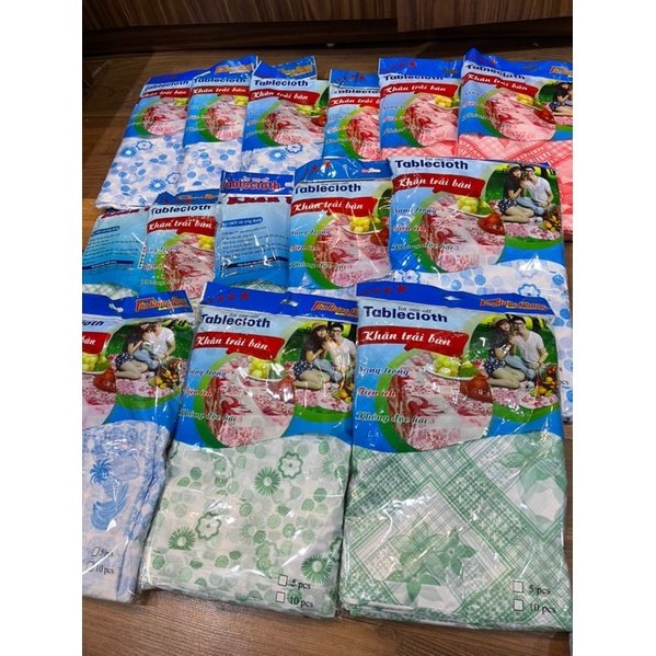 [FREESHIP] Khăn trải bàn ăn nilon dùng 1 lần - TÚI 10 KHĂN Ăn