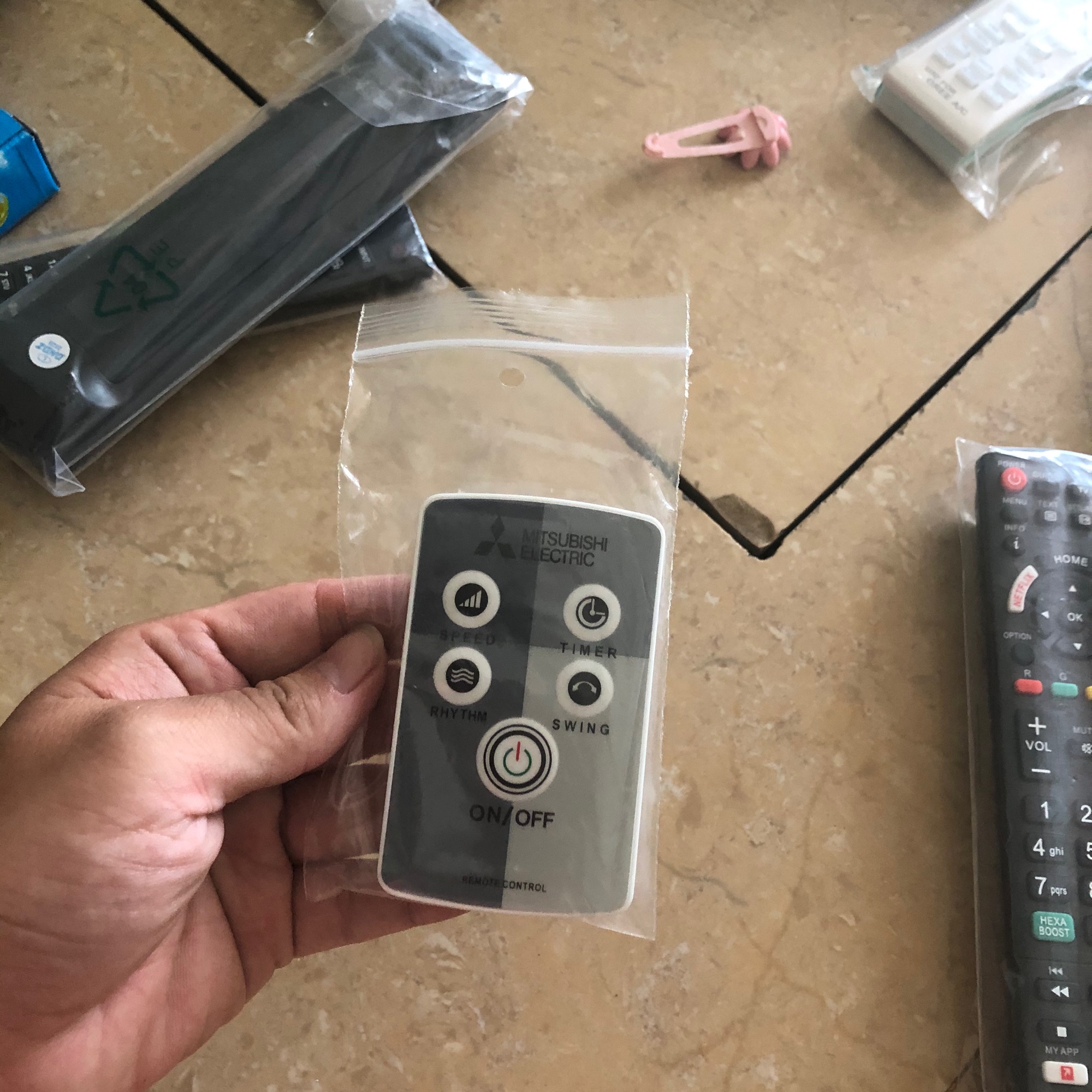 Remote Điều khiển quạt Mitsubishi+Kèm pin 3V