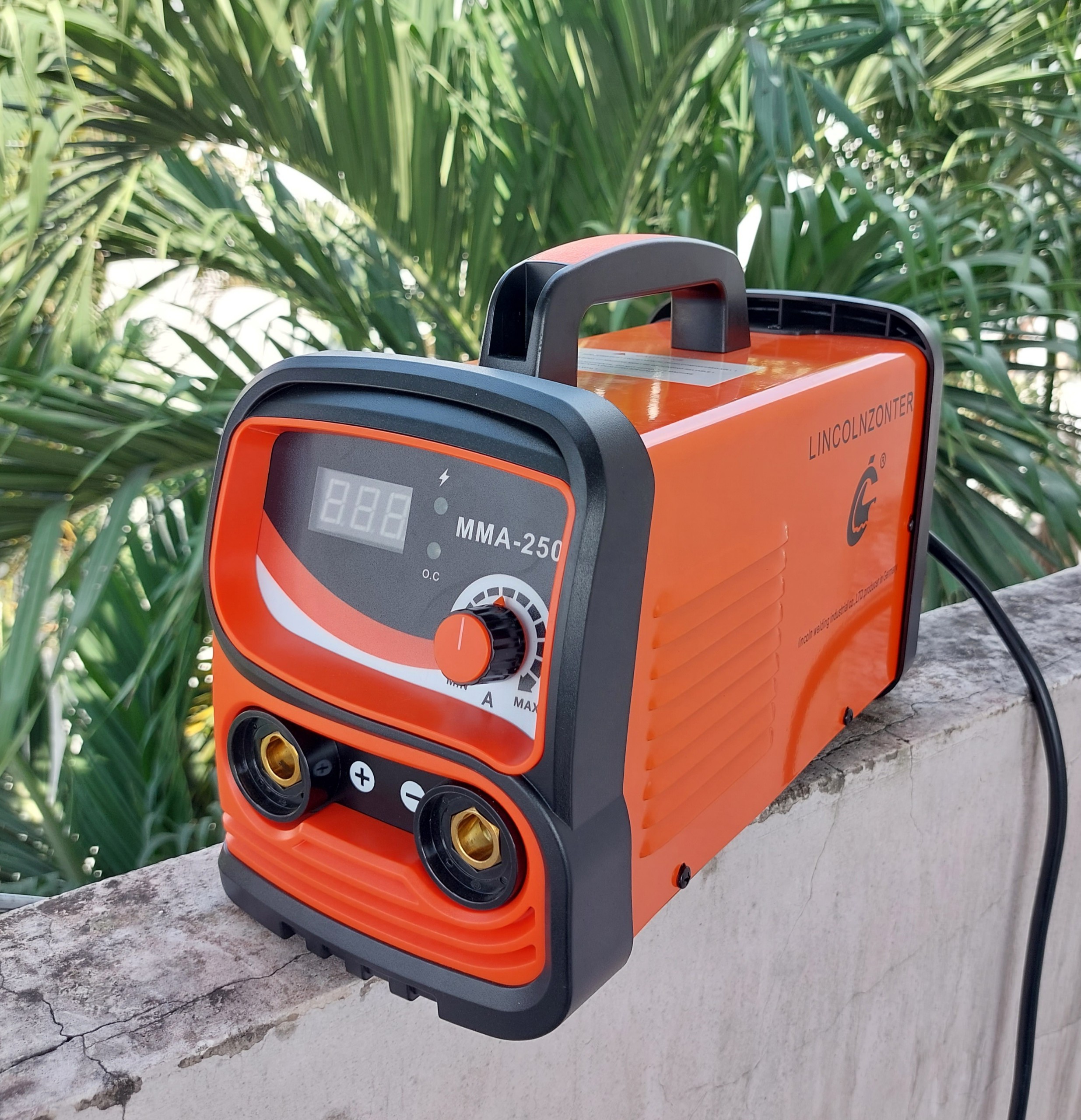 (HOT) MÁY HÀN ĐIỆN TỬ LINCOLNZONTER MMA-250B
