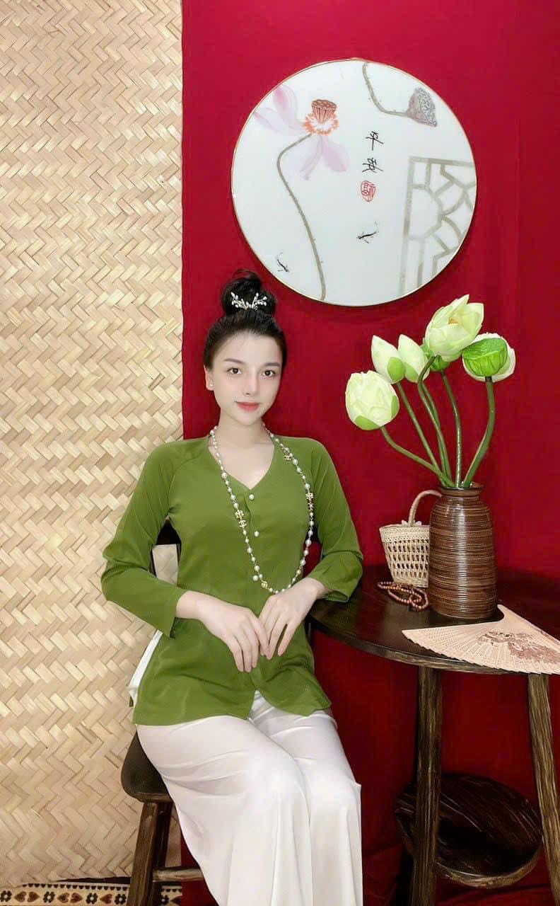 ÁO BÀ BA VẢI LỤA TRƠN