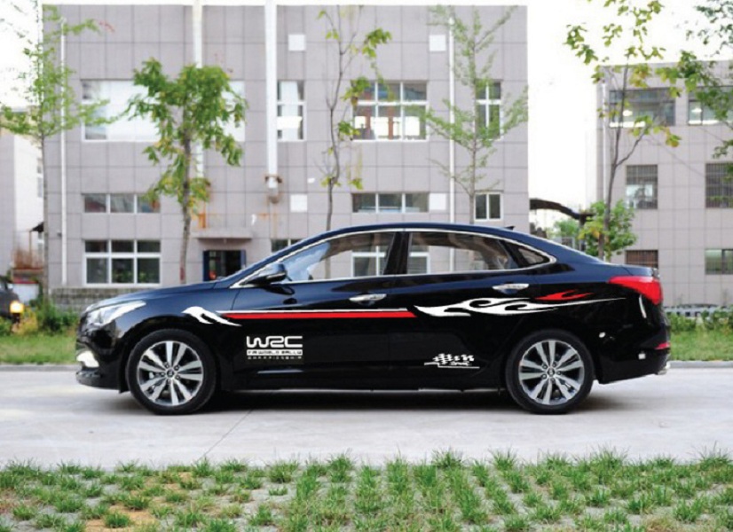 [HCM]Tem xe ô tô phong cách thể thao TS02 (trắng đỏ)