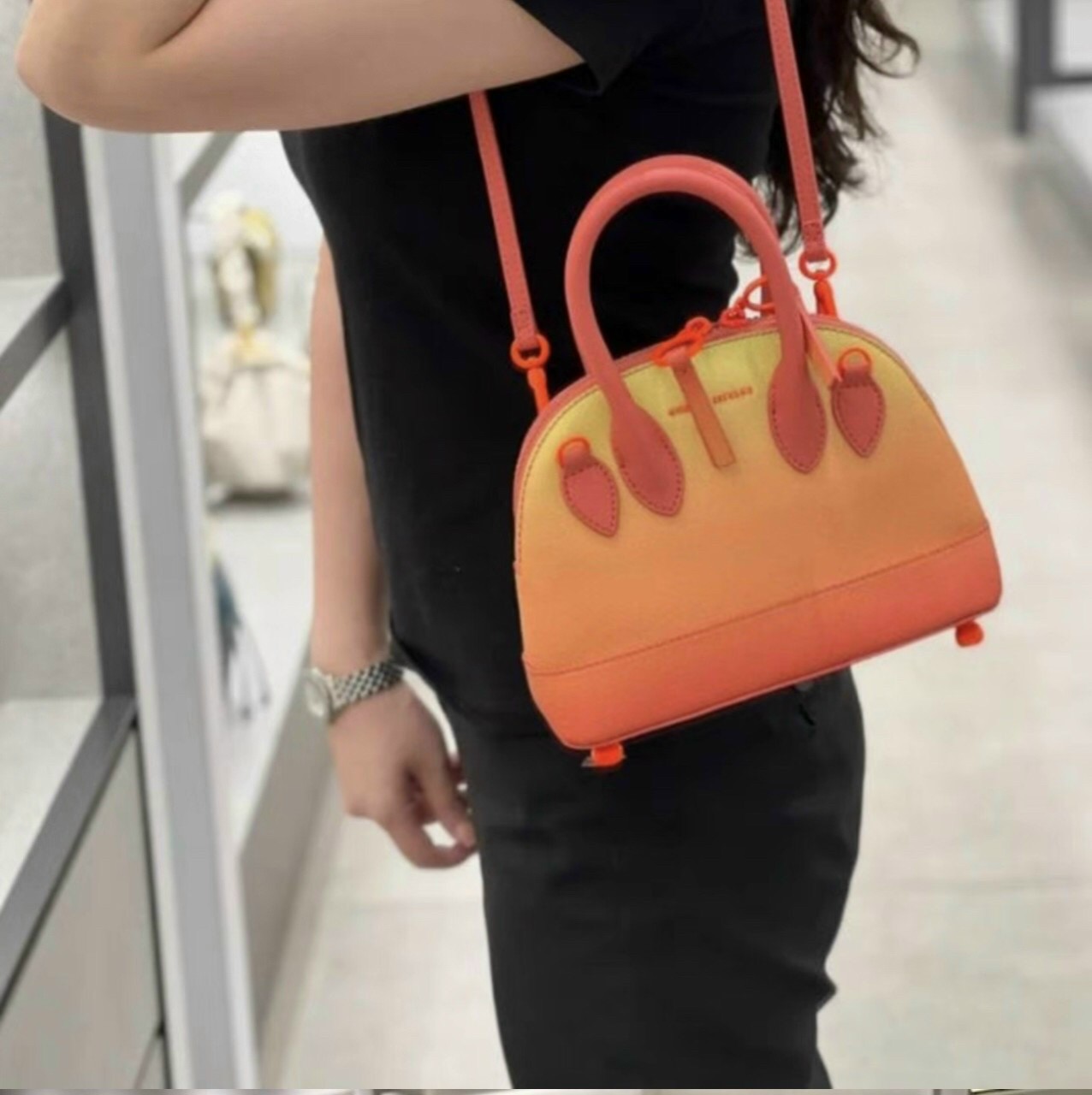 Túi Hến CNK Đeo Chéo Cầm Tay Chất Da Hạt Size 22cm Fulltag Mac - Cod (Auth Tuồn)