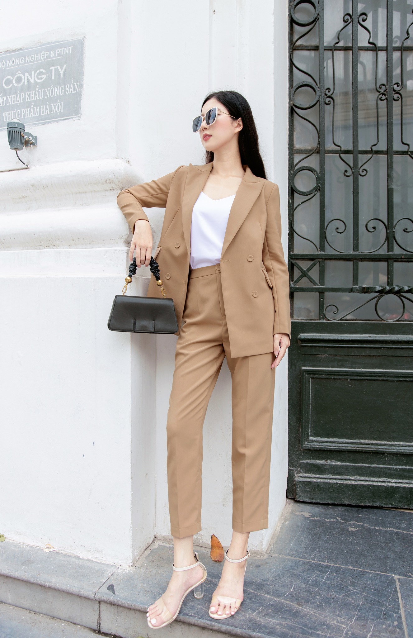Maiimer - Quần ống côn màu nâu Grace