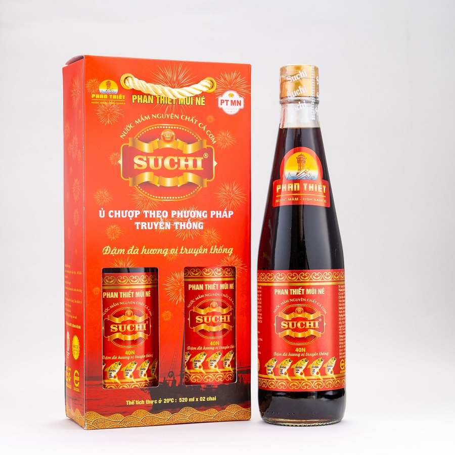 Nước mắm truyền thống SUCHI 40N đạm tự nhiên, sánh đặc thịt cá , có Chứng nhận Chỉ Dẫn Địa Lý, xuất khẩu Mỹ và bán trên Amazon Mỹ, giải thưởng OCOP 4 Sao