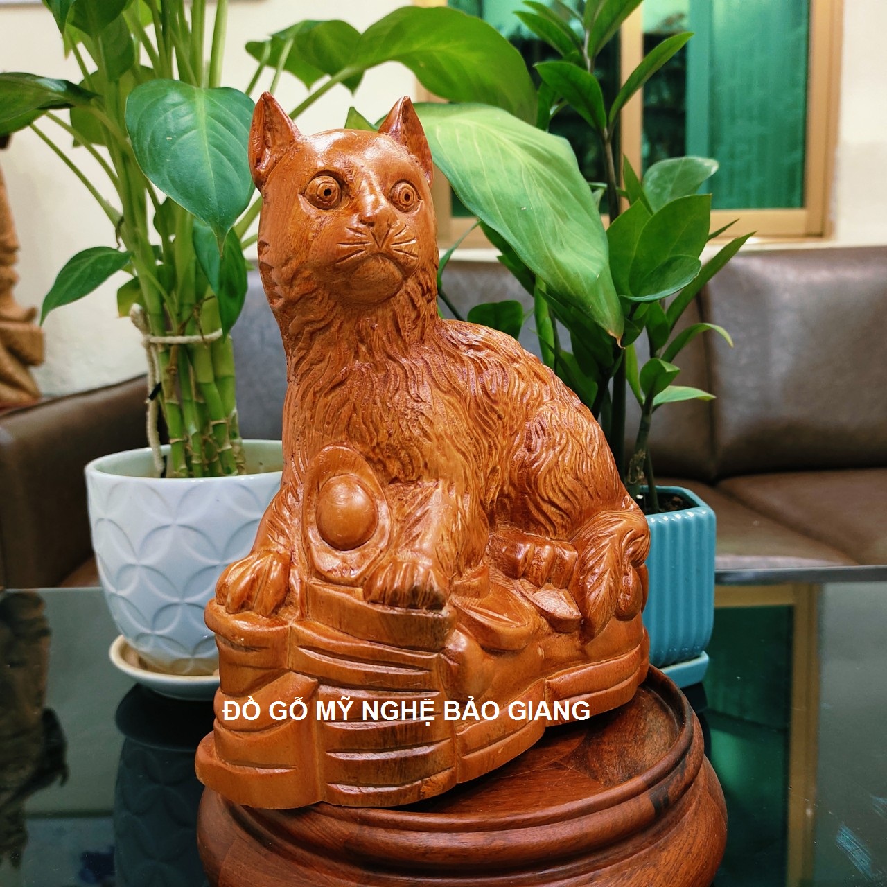 Tượng con mèo bằng gỗ hương (cao 22 ngang 20 sâu 10 cm)