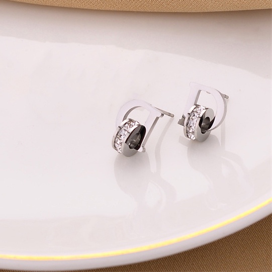 Khuyên tai nữ CDE D-shaped Earrings Silver CDE3019SV