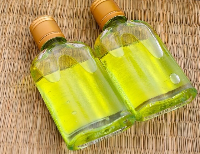 Tinh dầu tràm Huế