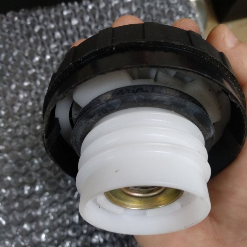 Nắp bình xăng dongben870, Sym T880
