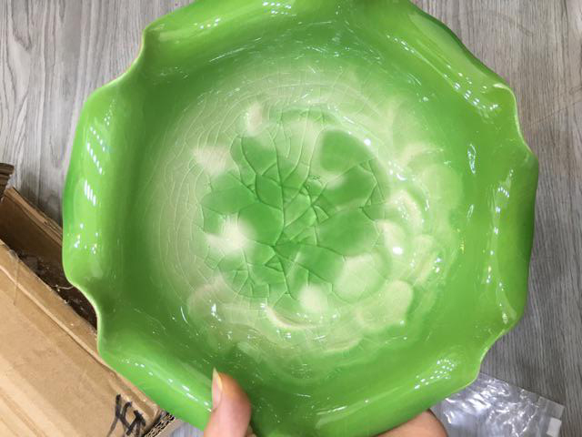 Bát Thả Hoa Ban Thần Tài