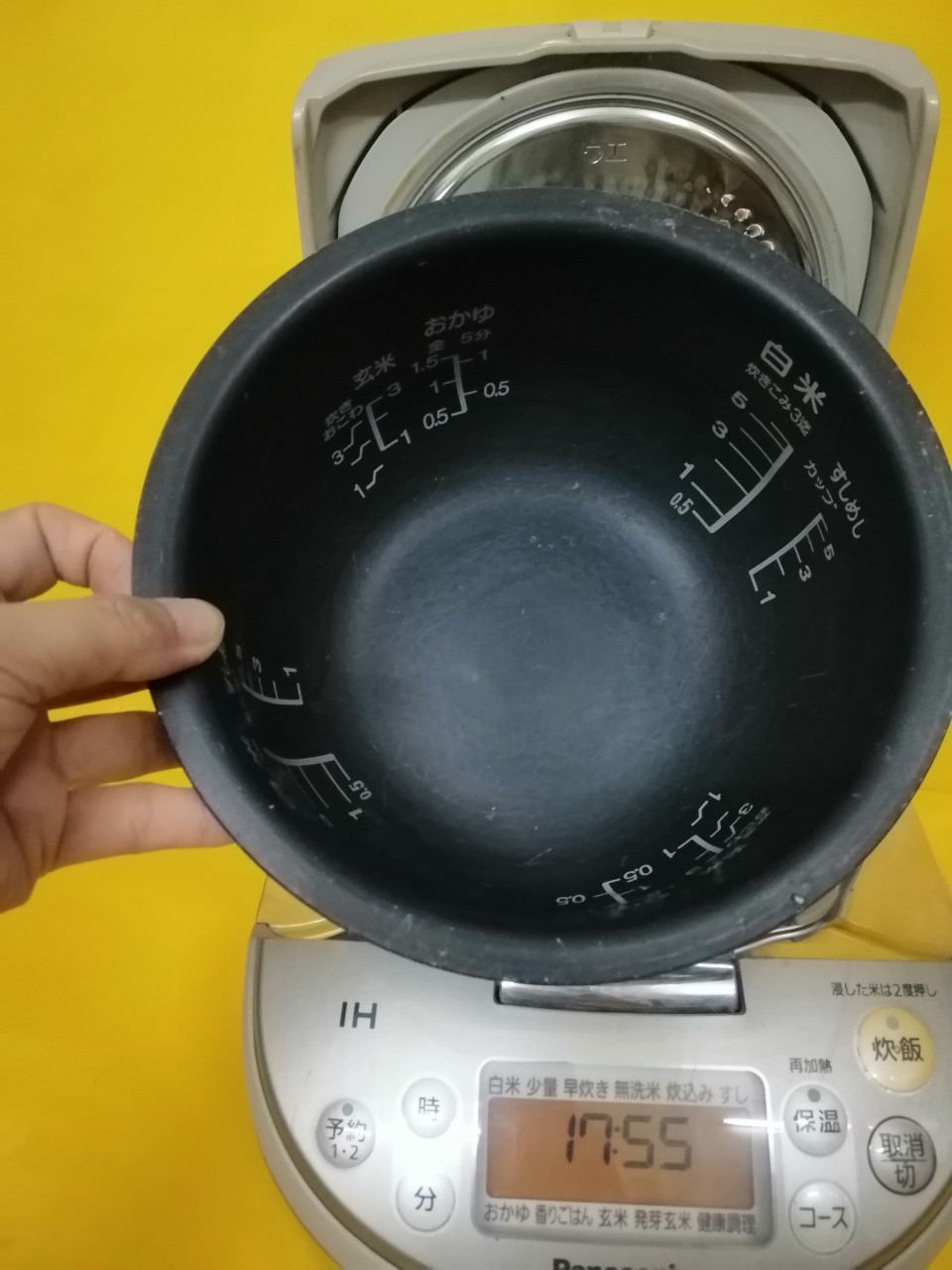 Nồi cơm nội địa Nhật Panasonic SR-DG101J (1.0L) (C02161)